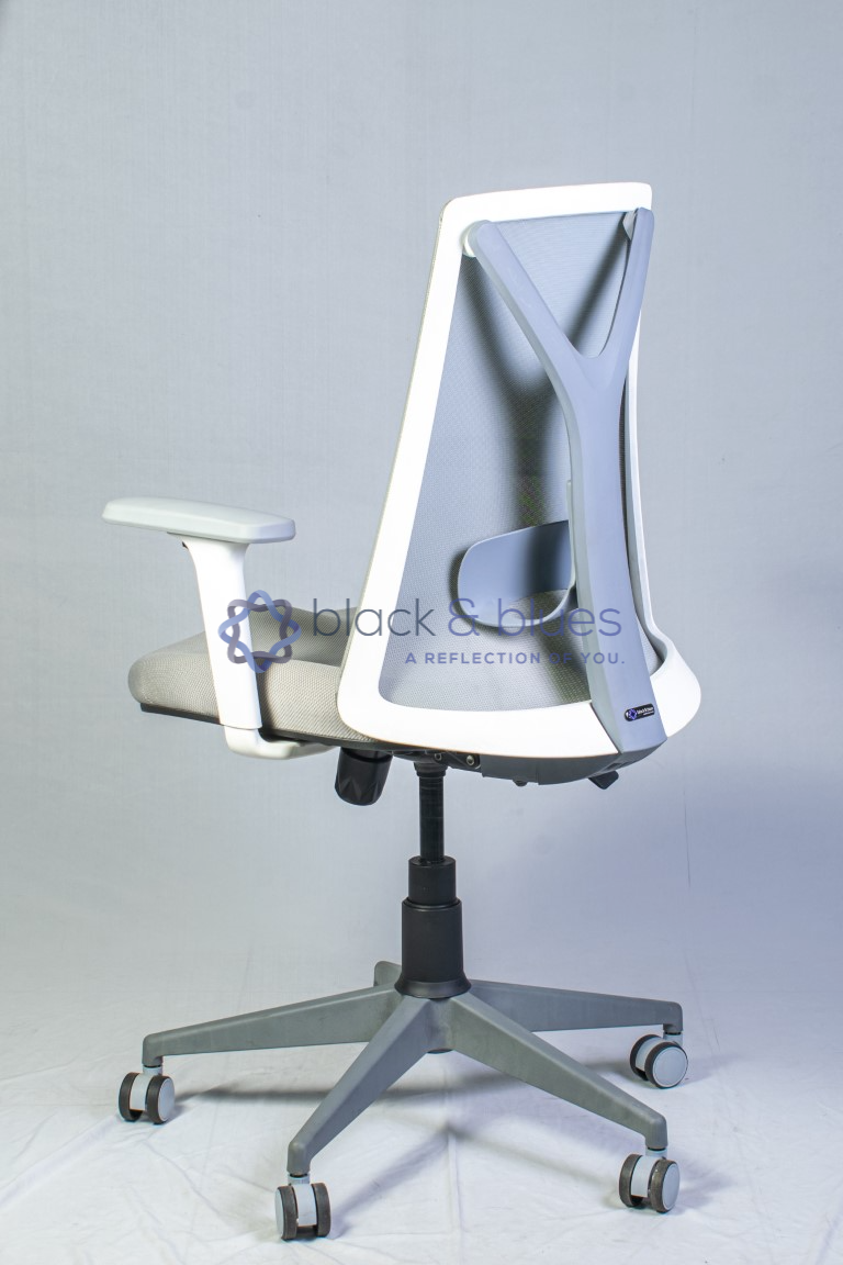 RED FOX MB LX (WHITE OR GREY)